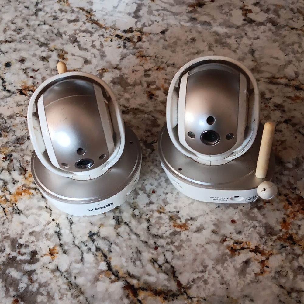Vtech cameras pair of 2